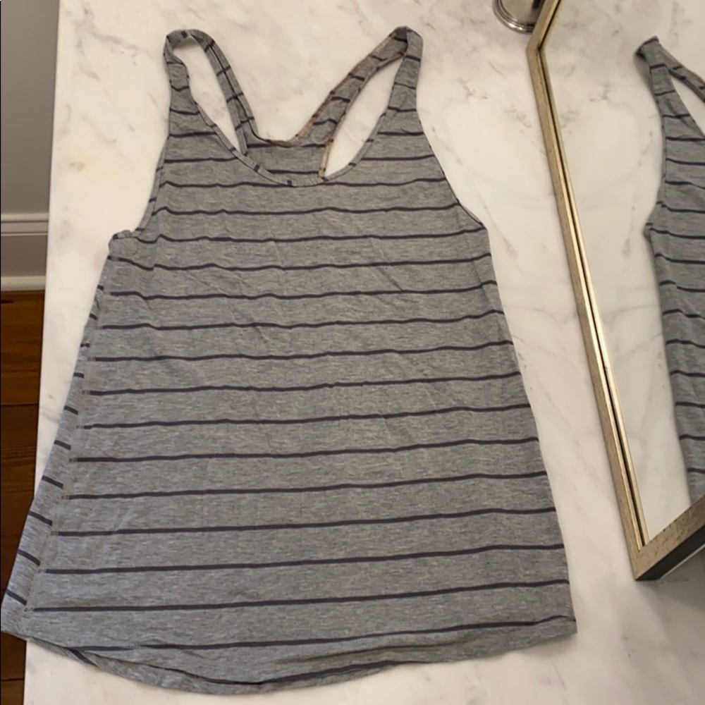 Lululemon tank